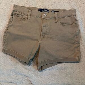 tan holister shorts women’s new never worn